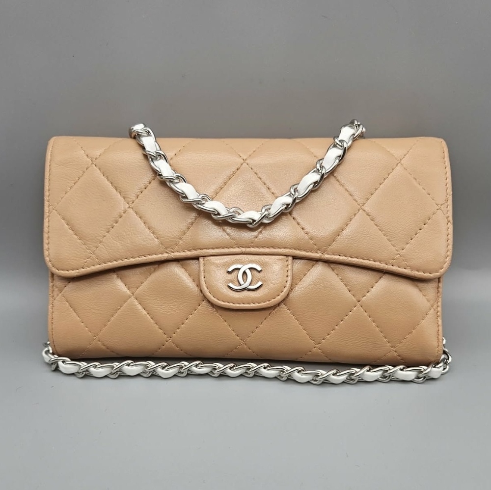 🌸CHANEL Authentic Matelassé Lambskin Long Wallet/Clutch🌸